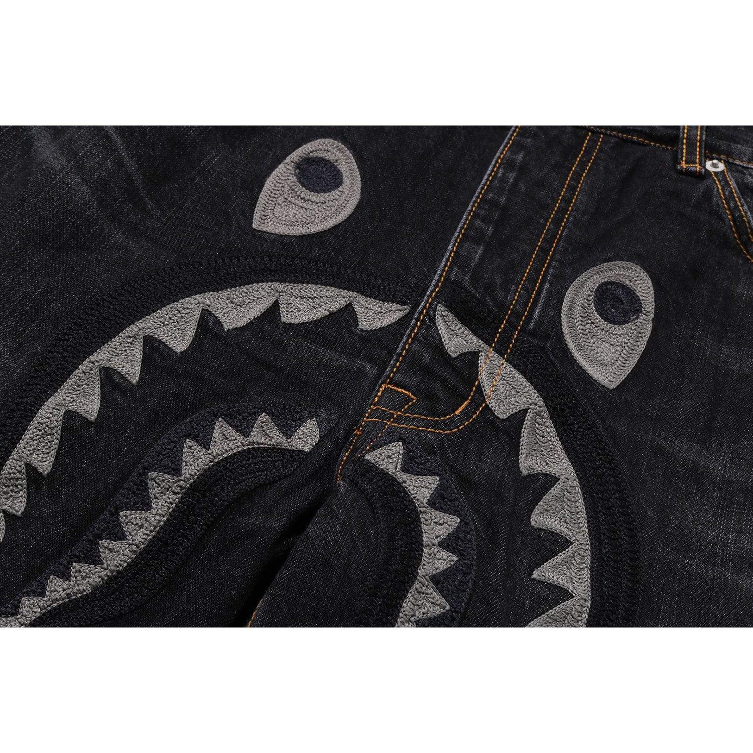 SHARK RELAXED FIT DENIM PANTS MENS – Image 3