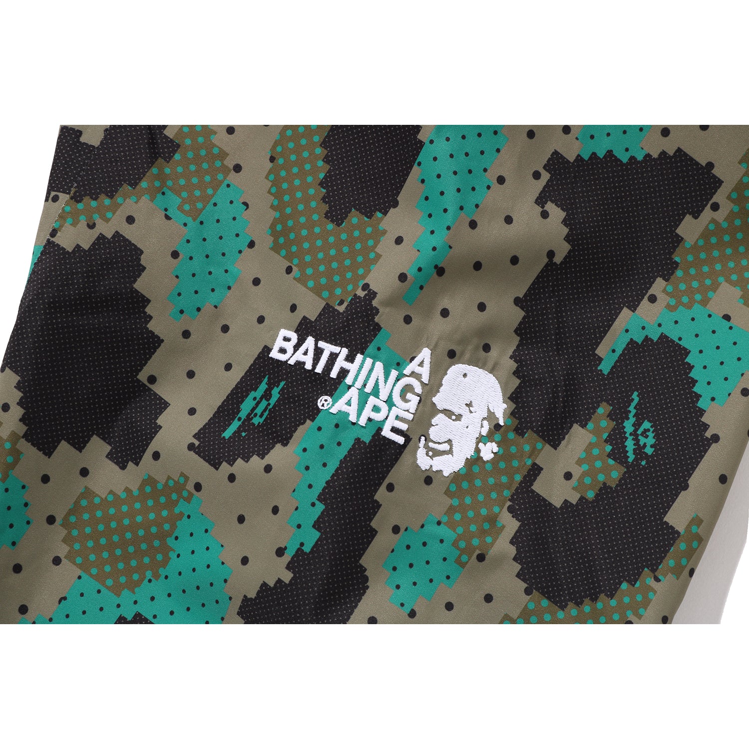 BAPE BY KAZUKI KURAISHI CAMO SHARK PACKABLE SNOWBOARD JACKET MENS – Image 4