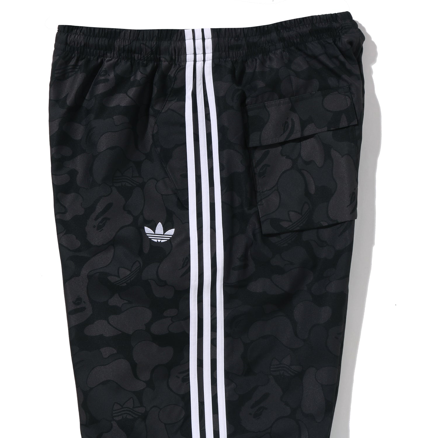 BAPE X ADIDAS CAMO JACQUARD PANTS MENS – Image 3